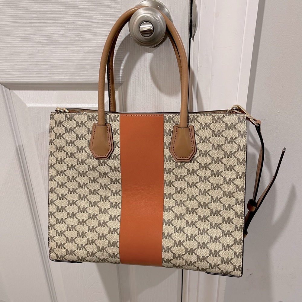 Michael Kors Center Stripe Convertible Large Tote - image 6